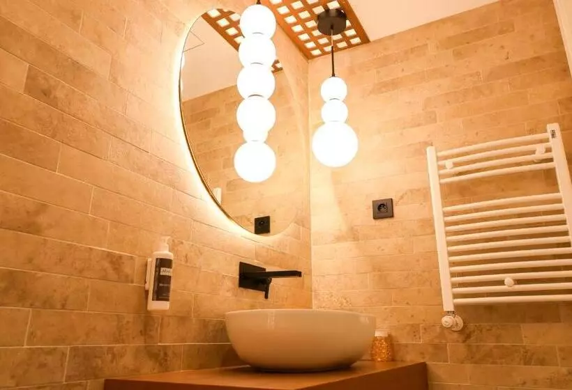 Hotelli Les Rêveries Du Clos Hôtel Particulier De Charme Et Jacuzzi