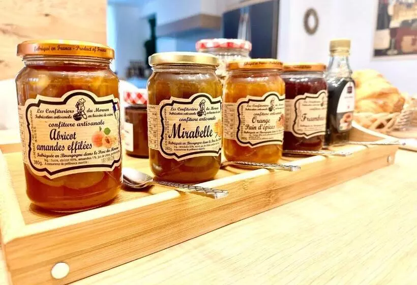 Hotelli Les Rêveries Du Clos Hôtel Particulier De Charme Et Jacuzzi