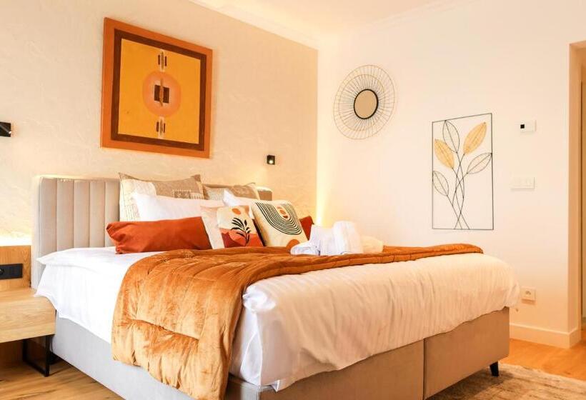 ホテル Les Rêveries Du Clos Hôtel Particulier De Charme Et Jacuzzi