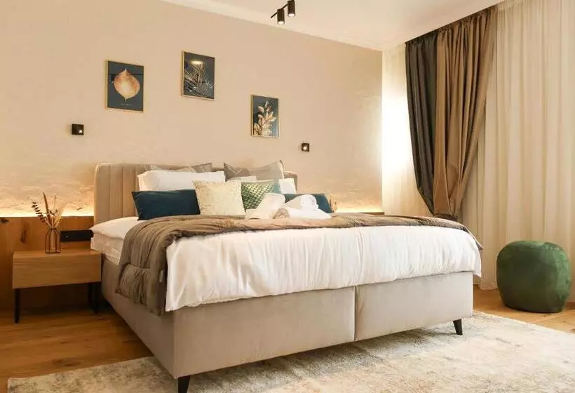 Hotelli Les Rêveries Du Clos Hôtel Particulier De Charme Et Jacuzzi