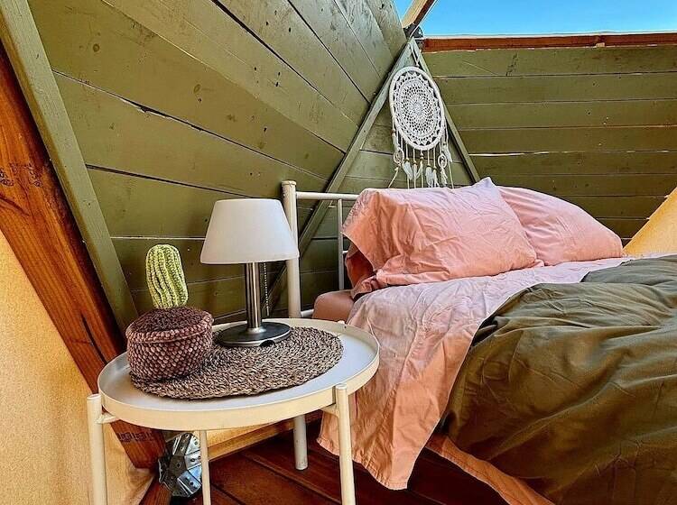 田舎風ホテル Raptor Ranch Glamping