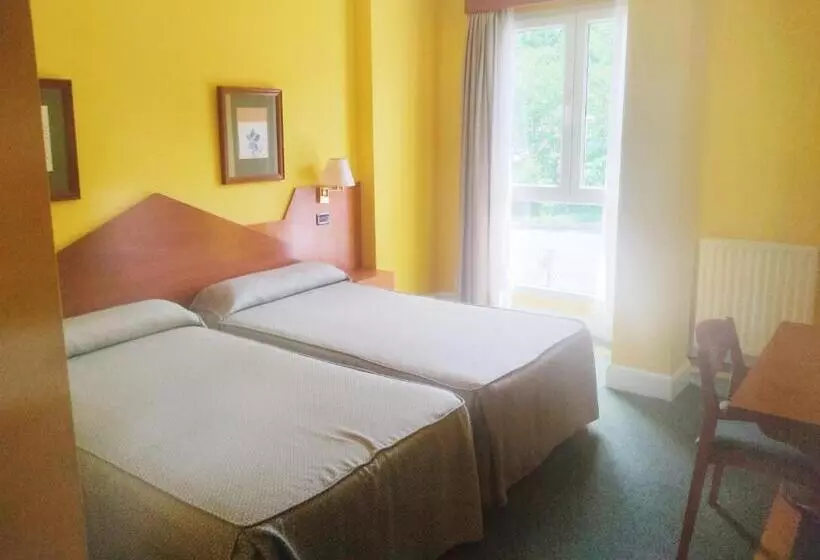 Hotelli Suite Mioño Castro Urdiales