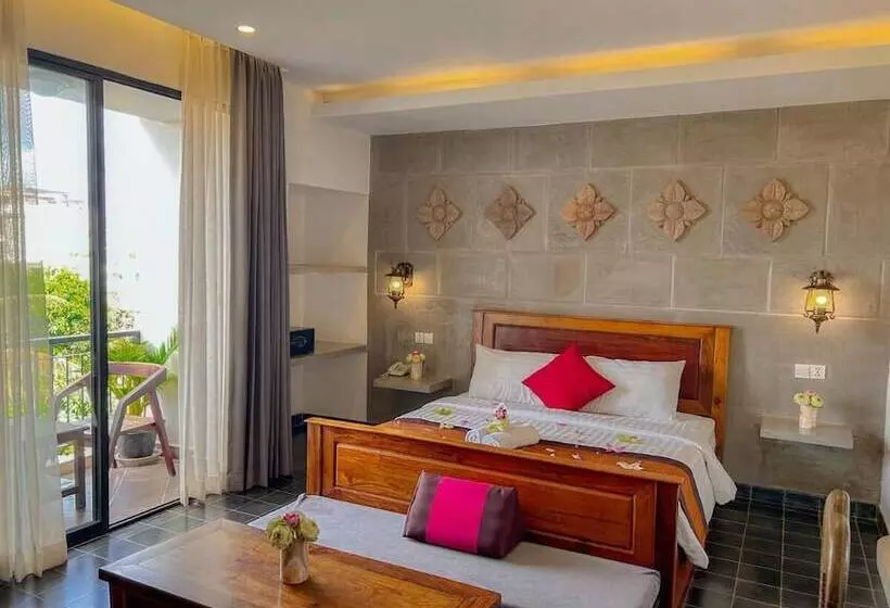 Hotelli The Palmery Boutique & Spa