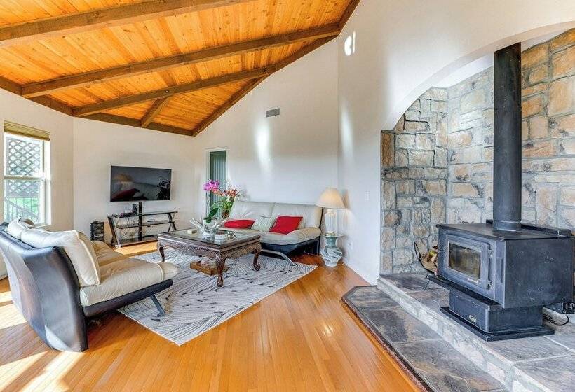 Kelseyville Home W/ Deck & Clear Lake Views!