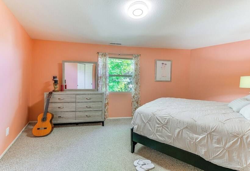 Kelseyville Home W/ Deck & Clear Lake Views!