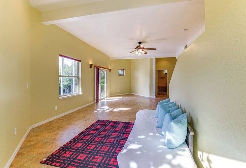 Kelseyville Home W/ Deck & Clear Lake Views!