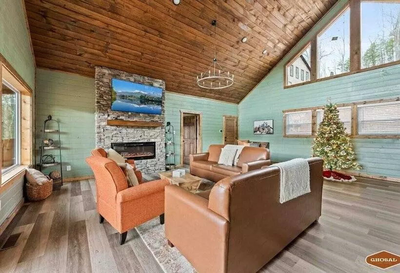 Luxe Mountain Pool Escape By Ghosal Luxury Lodging