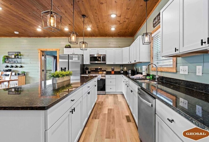 Luxe Mountain Pool Escape By Ghosal Luxury Lodging