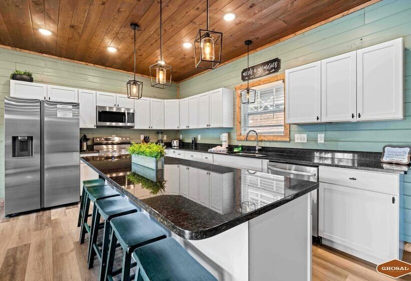 Luxe Mountain Pool Escape By Ghosal Luxury Lodging