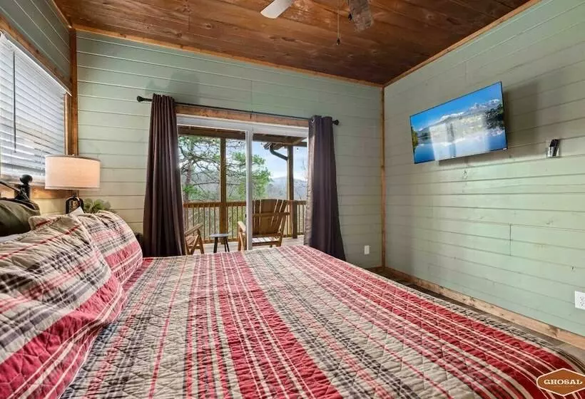 Luxe Mountain Pool Escape By Ghosal Luxury Lodging