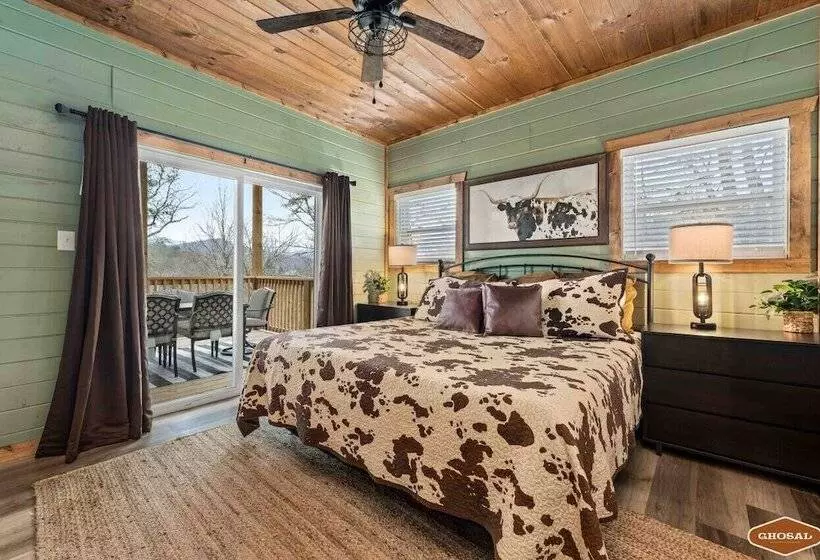 Luxe Mountain Pool Escape By Ghosal Luxury Lodging