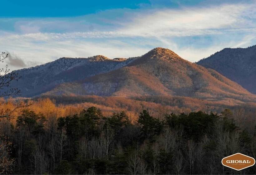 Luxe Mountain Pool Escape By Ghosal Luxury Lodging