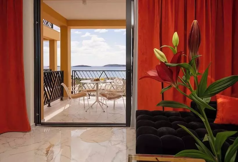 Mediterana Art Deco Resort