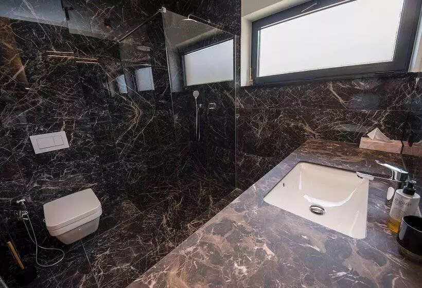 Mediterana Art Deco Resort