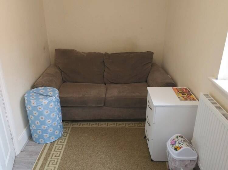 پانسیون 41 Buckingham Road