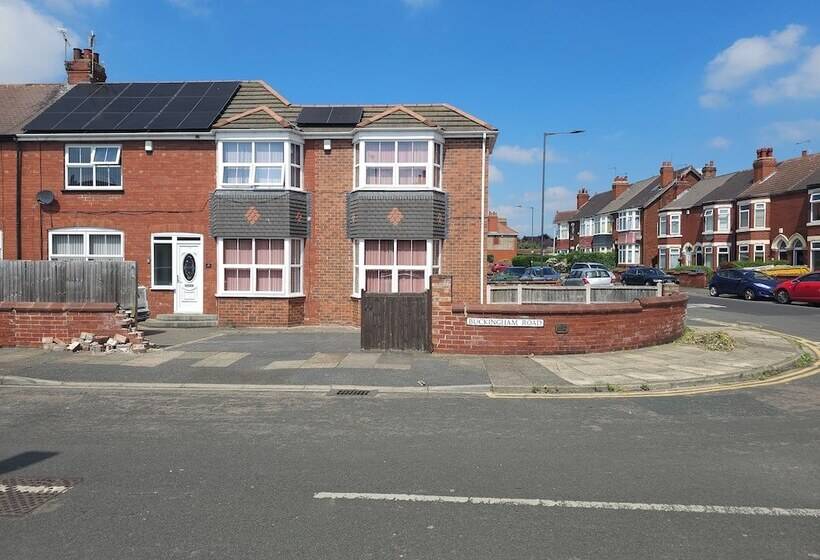 پانسیون 41 Buckingham Road