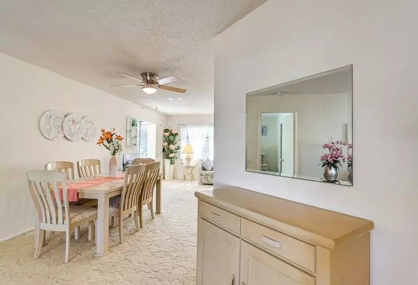 Pet Friendly Port Charlotte Home W/ Pool & Lanai!