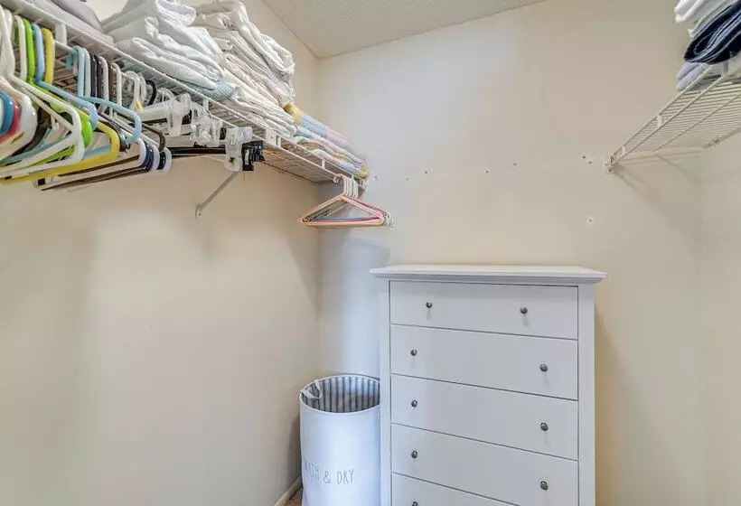 Pet Friendly Port Charlotte Home W/ Pool & Lanai!