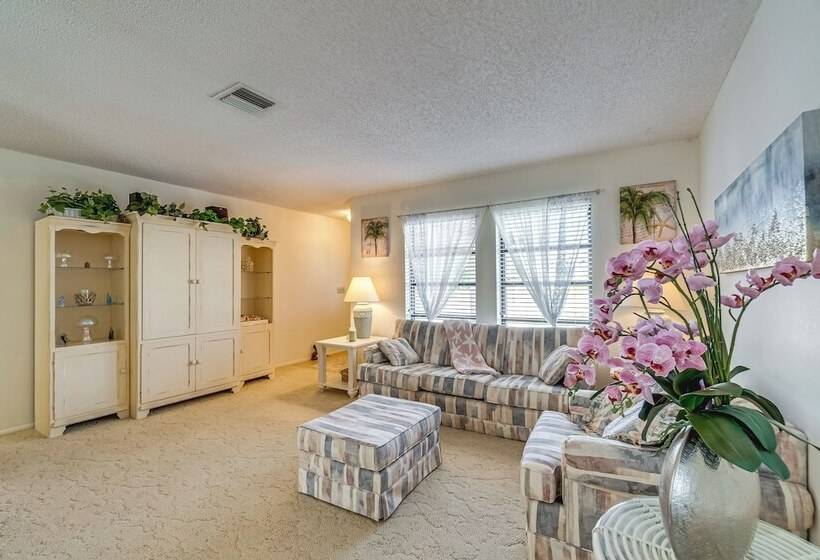 Pet Friendly Port Charlotte Home W/ Pool & Lanai!