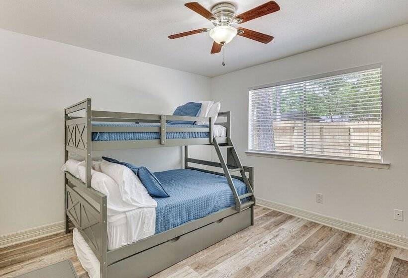 Pet Friendly Spring Home W/ Private Pool & Hot Tub