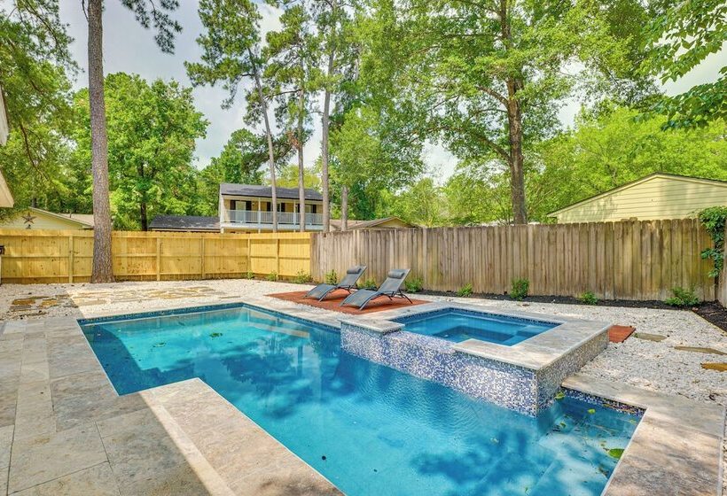 Pet Friendly Spring Home W/ Private Pool & Hot Tub