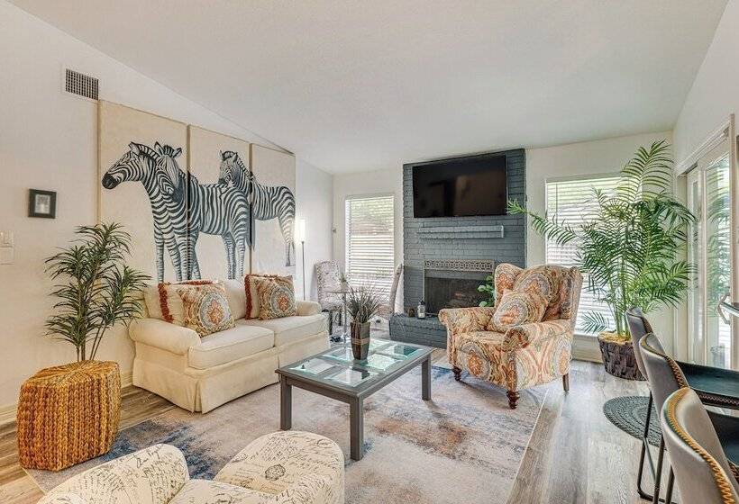 Pet Friendly Spring Home W/ Private Pool & Hot Tub