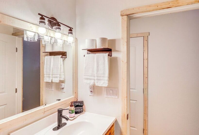 4 Mi To Rainbow Lake: Pinetop Lakeside Cabin