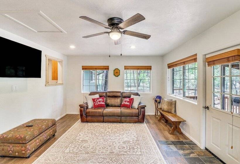 4 Mi To Rainbow Lake: Pinetop Lakeside Cabin