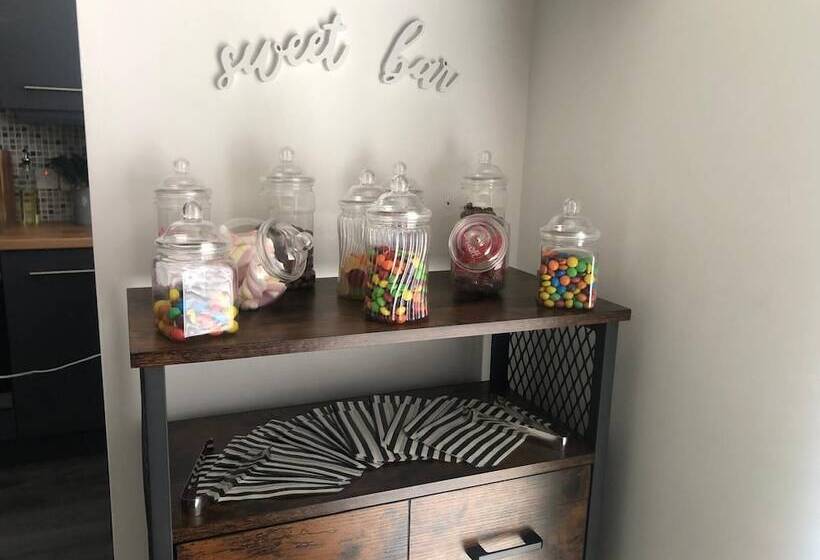 Резиденция Cosy Modern Double Room Fully Equipped