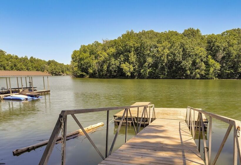 Riverfront Cottage Near Rock Island State Park