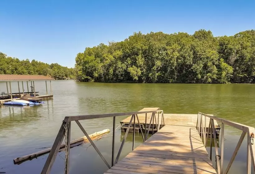 Riverfront Cottage Near Rock Island State Park