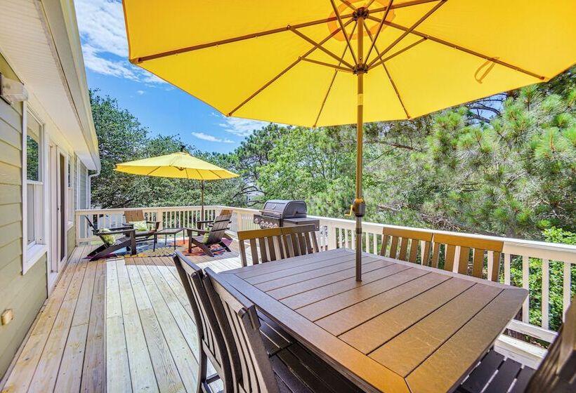 Spacious Outer Banks Home Golf & Beach Access!