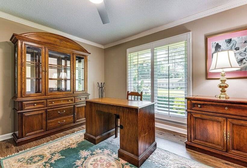 Stonecrest Family Home: Close To Panola Mountain!