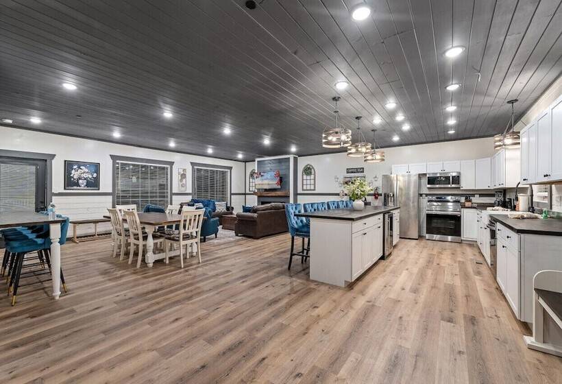 Sweet Escape By Ghosal Luxury Lodging