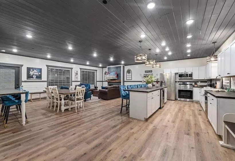 Sweet Escape By Ghosal Luxury Lodging