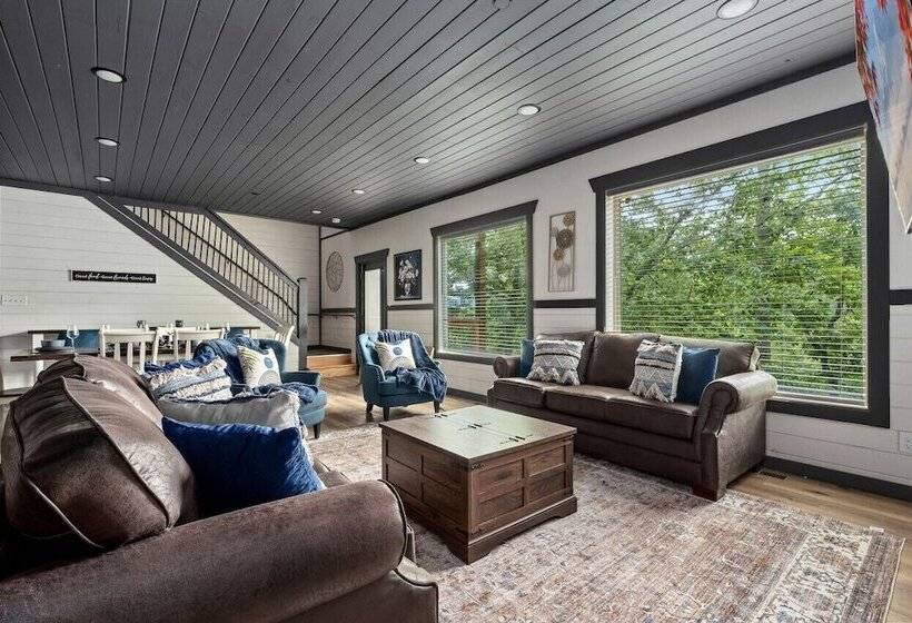 Sweet Escape By Ghosal Luxury Lodging