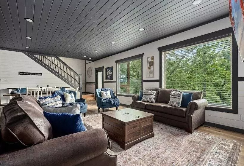 Sweet Escape By Ghosal Luxury Lodging