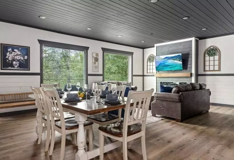 Sweet Escape By Ghosal Luxury Lodging