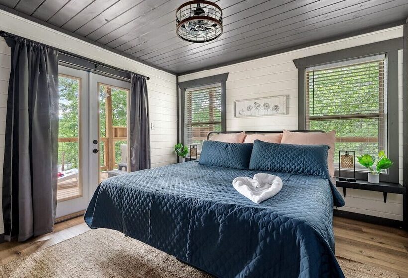 Sweet Escape By Ghosal Luxury Lodging