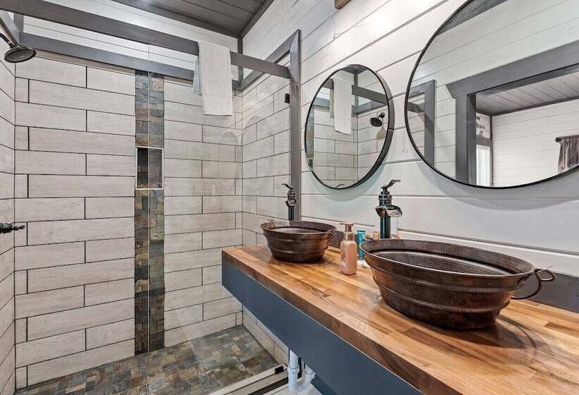 Sweet Escape By Ghosal Luxury Lodging