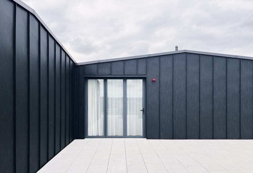 The Woodford Paradise Homely 2bdr House With Terrace