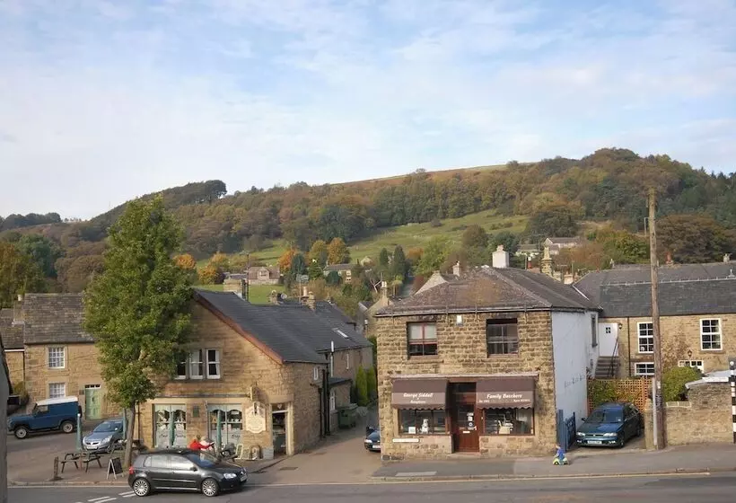 Traditional 2 Bed Cottage In Eyam Hope Valley