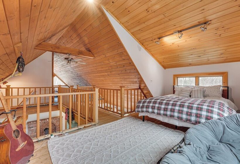 Cozy Home On 10 Acres: Yellowstone In Vermont