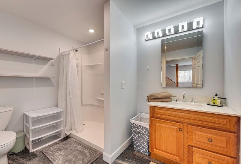 Cozy Home On 10 Acres: Yellowstone In Vermont