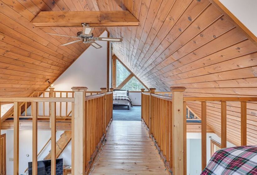 Cozy Home On 10 Acres: Yellowstone In Vermont