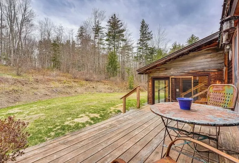 Cozy Home On 10 Acres:  Yellowstone In Vermont