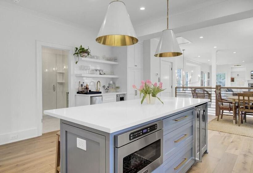 6 36th Avenue By Avantstay Stunning Private Pool