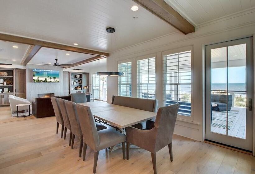 710 Ocean Boulevard Avantstay Oceanfront, Private Pool + Rooftop Deck