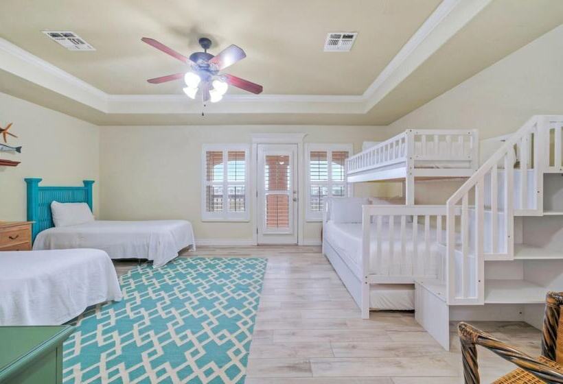 Walk To The Beach Avantstay Golf Cart Brdwalk