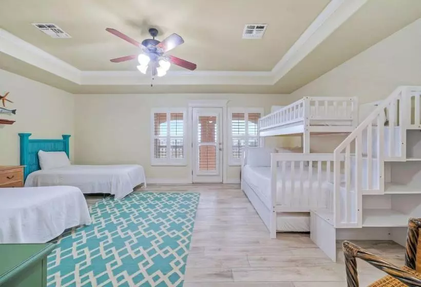 Walk To The Beach Avantstay Golf Cart Brdwalk